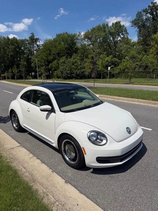 2013 Volkswagen A5 Beetle - Image 3 of 20