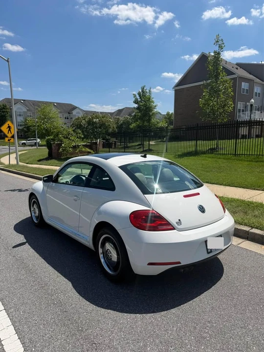 2013 Volkswagen A5 Beetle - Image 5 of 20