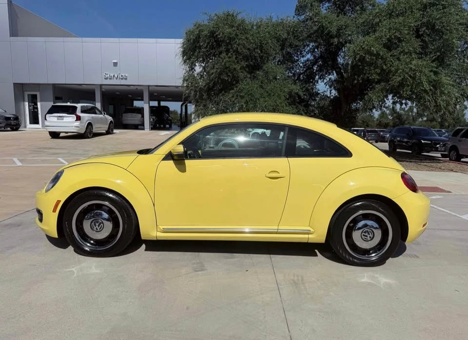 2013 Volkswagen A5 Beetle - Image 4 of 14