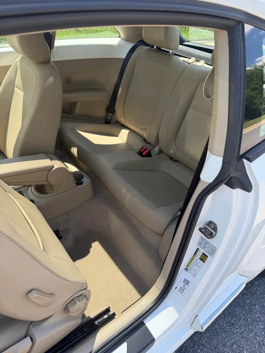 2013 Volkswagen A5 Beetle - Image 10 of 20