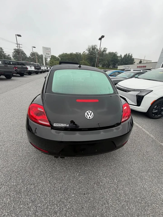 2013 Volkswagen A5 Beetle - Image 6 of 11