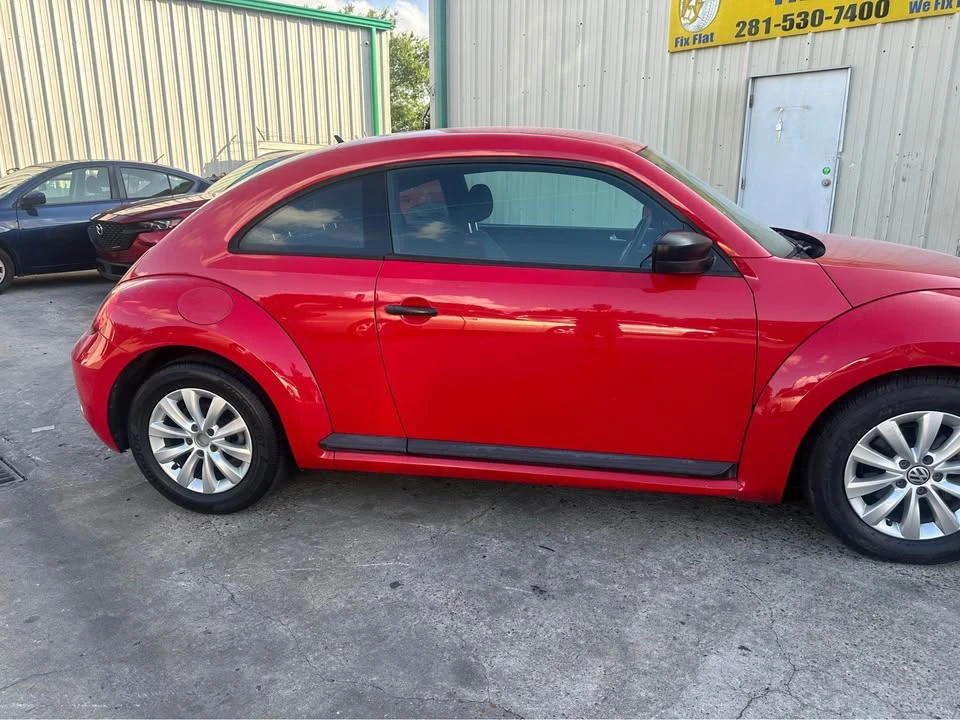 2013 Volkswagen A5 Beetle - Image 12 of 17