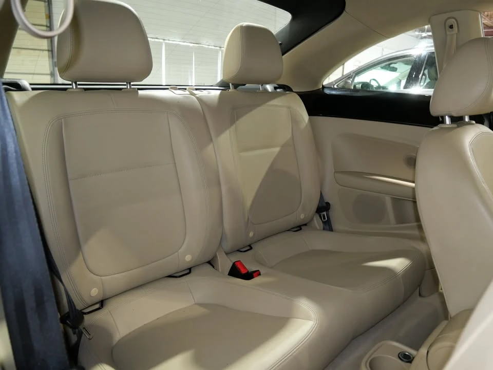 2013 Volkswagen A5 Beetle - Image 10 of 20
