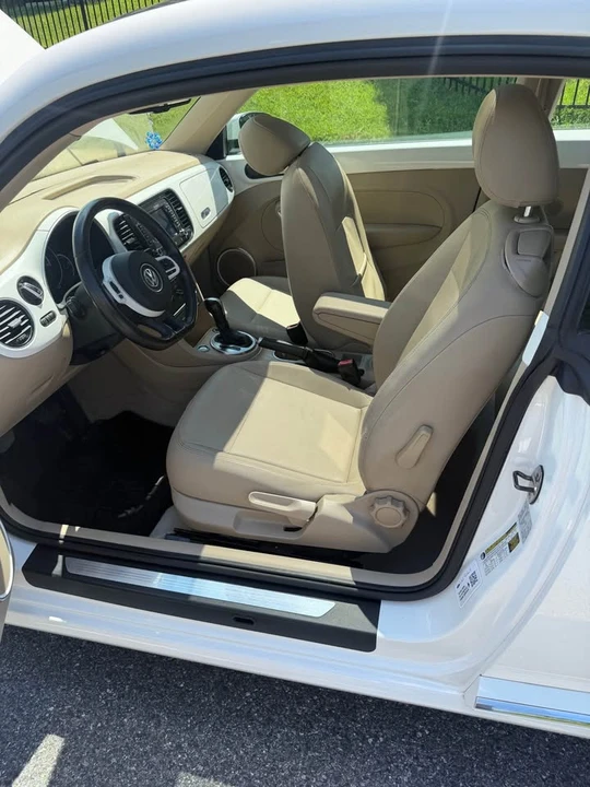 2013 Volkswagen A5 Beetle - Image 9 of 20