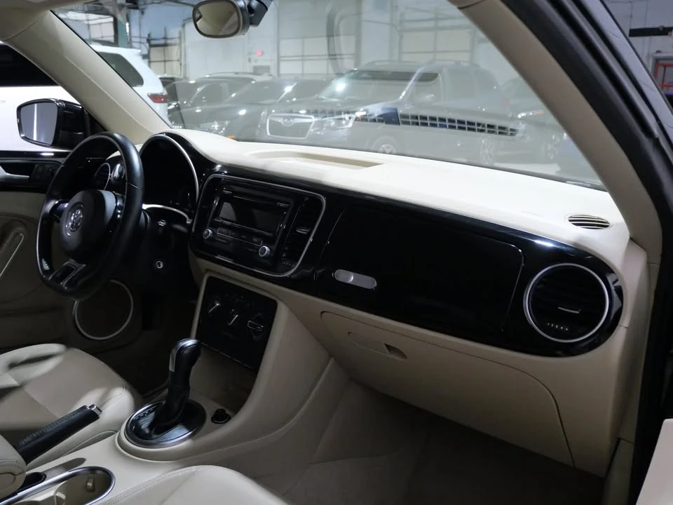 2013 Volkswagen A5 Beetle - Image 9 of 20