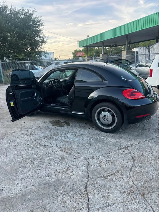 2013 Volkswagen A5 Beetle - Image 5 of 20