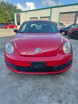 2013 Volkswagen Beetle 2.5L Hatchback 2D