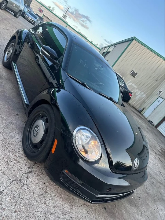 2013 Volkswagen A5 Beetle - Image 3 of 20