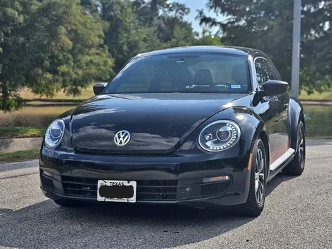 2013 Volkswagen Beetle 2.5L Hatchback 2D