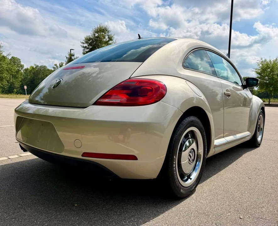 2013 Volkswagen A5 Beetle - Image 5 of 17