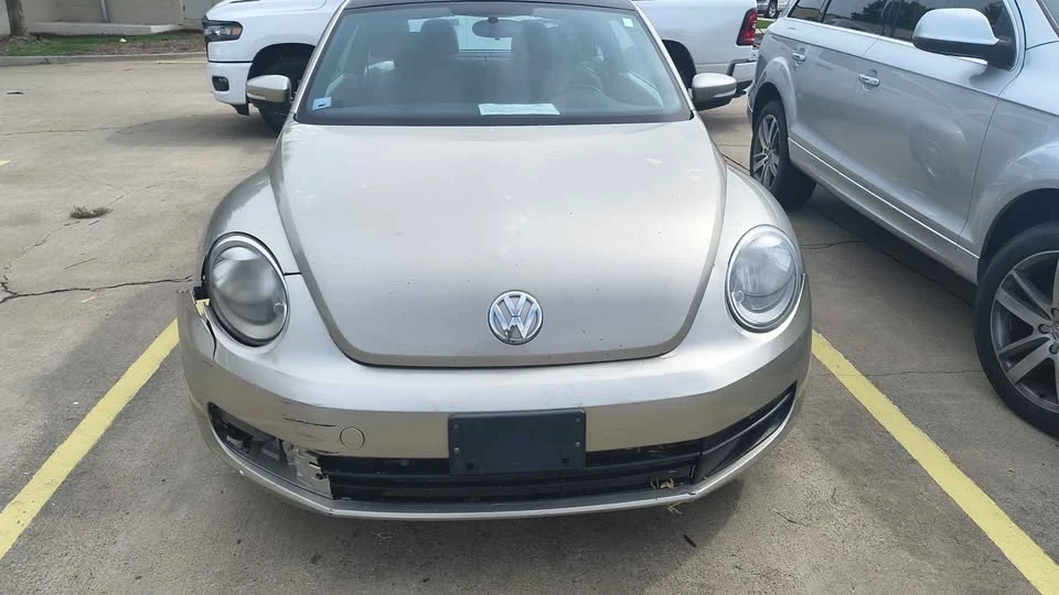 2013 Volkswagen A5 Beetle - Image 5 of 10