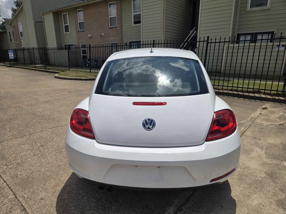 2013 Volkswagen A5 Beetle - Image 6 of 18