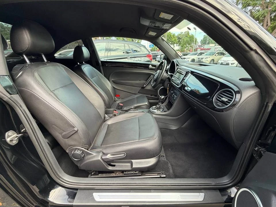2013 Volkswagen A5 Beetle - Image 10 of 15