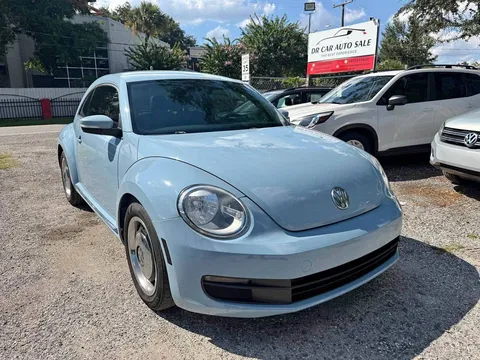 2013 Volkswagen Beetle 2.5L Hatchback 2D
