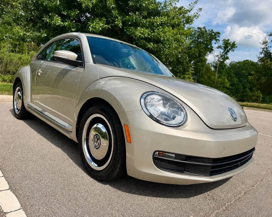 2013 Volkswagen A5 Beetle - Image 3 of 17