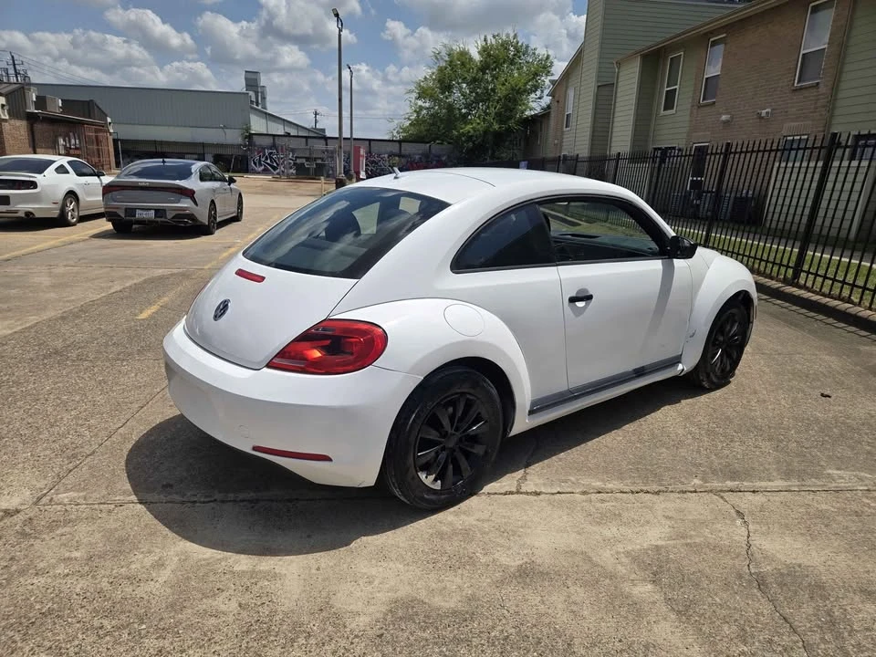 2013 Volkswagen A5 Beetle - Image 8 of 18
