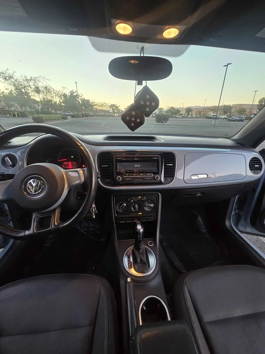 2013 Volkswagen A5 Beetle - Image 8 of 18