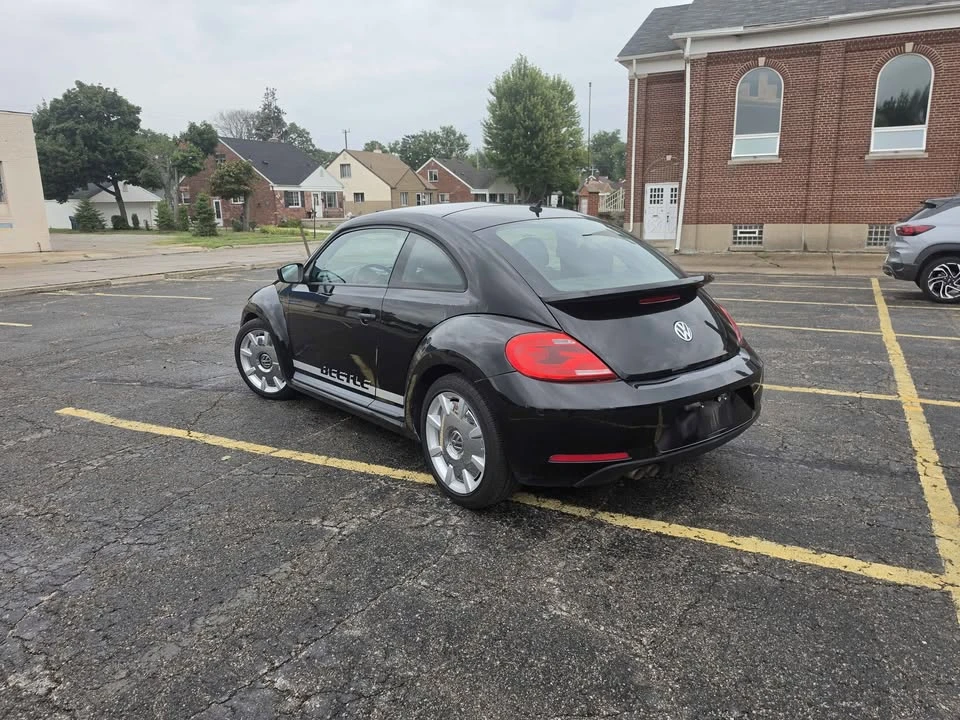 2013 Volkswagen A5 Beetle - Image 3 of 11