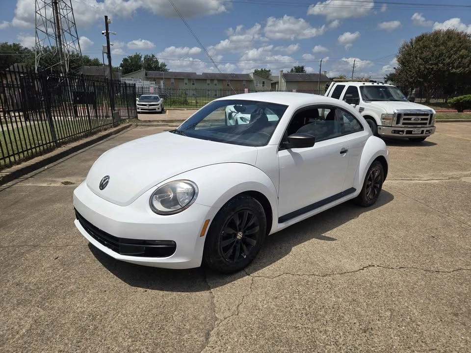 2013 Volkswagen A5 Beetle - Image 3 of 18