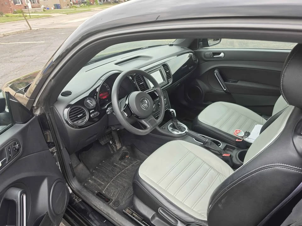 2013 Volkswagen A5 Beetle - Image 5 of 11
