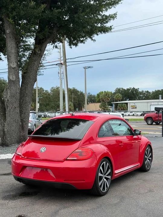 2013 Volkswagen A5 Beetle - Image 2 of 11