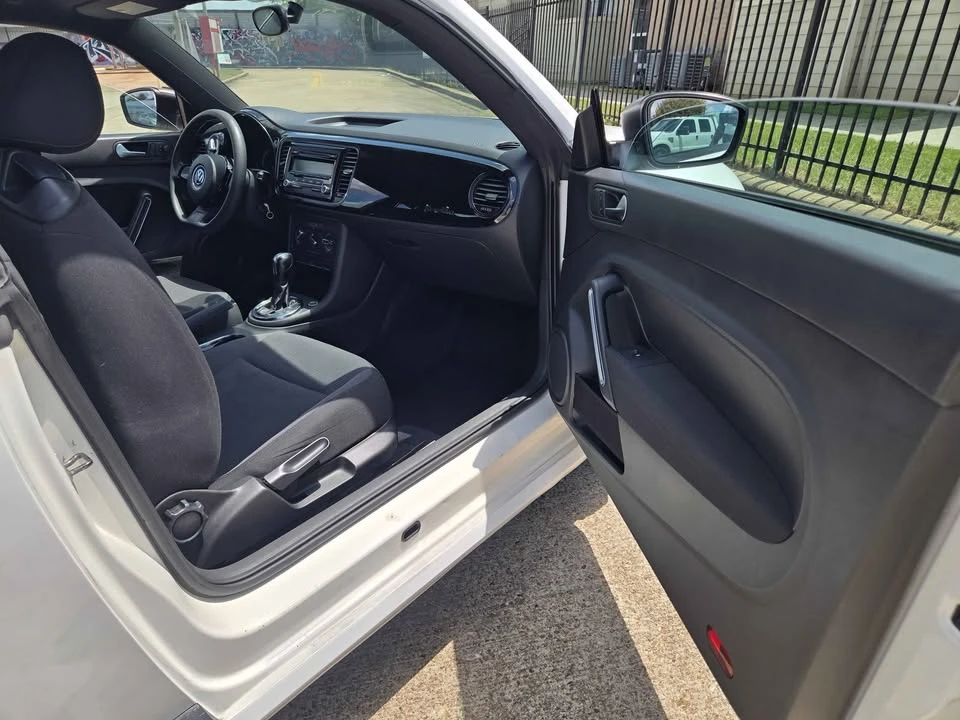 2013 Volkswagen A5 Beetle - Image 13 of 18