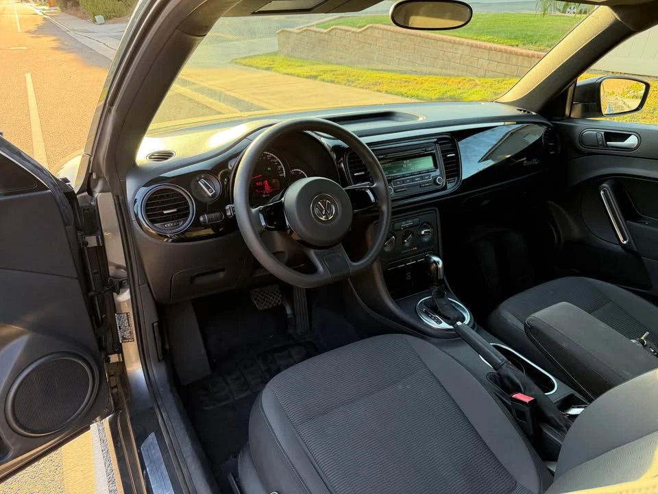 2013 Volkswagen A5 Beetle - Image 7 of 11