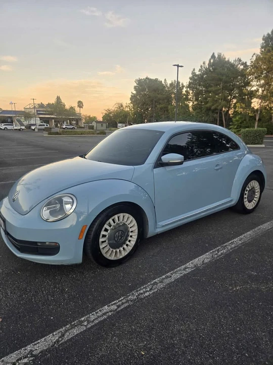 2013 Volkswagen A5 Beetle - Image 2 of 18