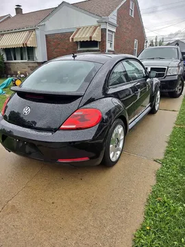 2013 Volkswagen Beetle 2.5L Hatchback