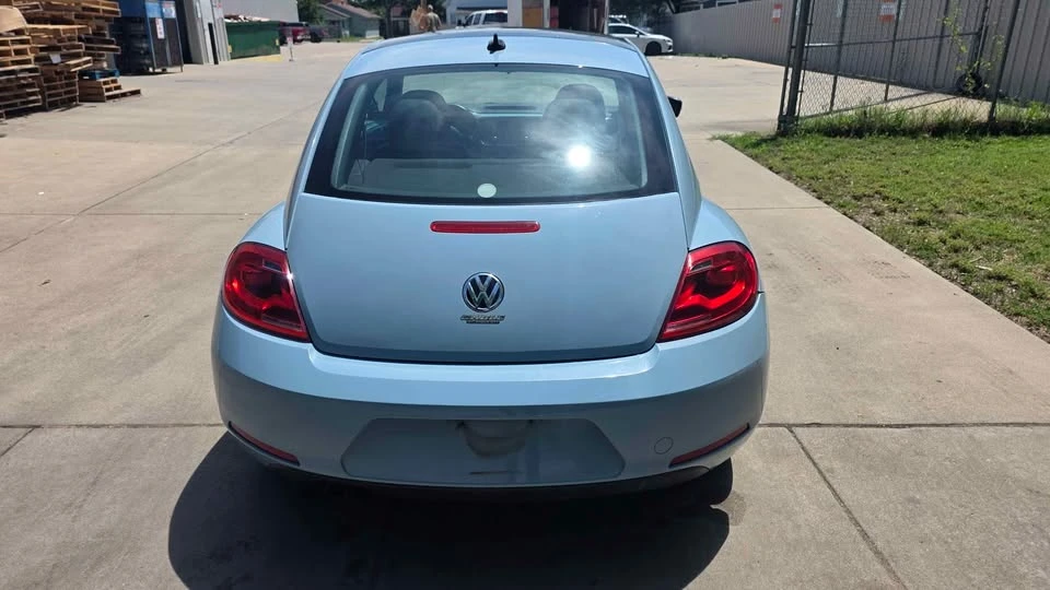 2013 Volkswagen A5 Beetle - Image 9 of 20