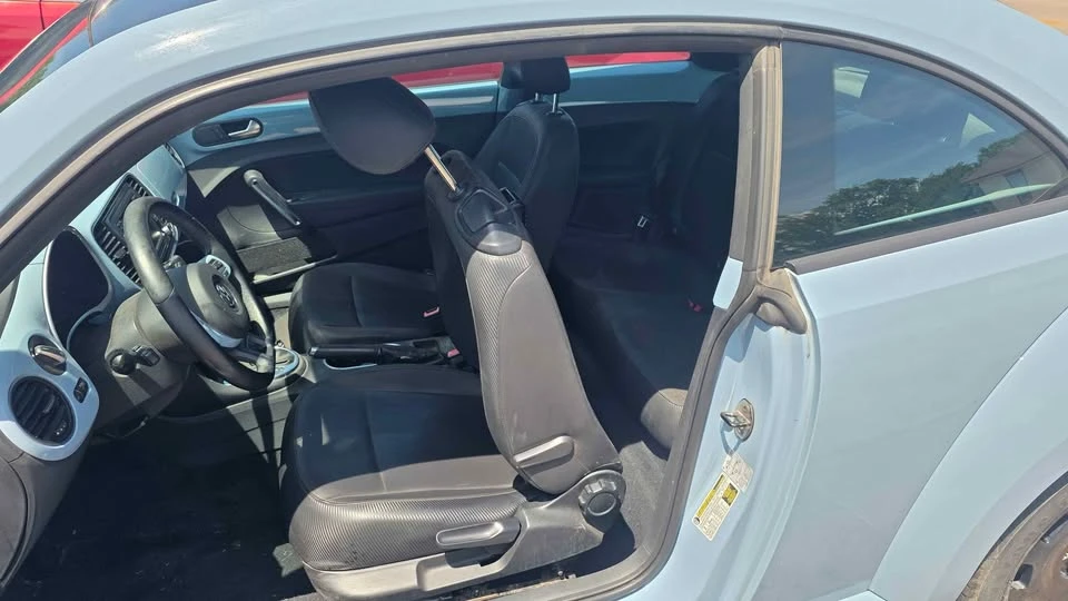 2013 Volkswagen A5 Beetle - Image 15 of 20