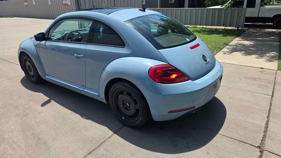 2013 Volkswagen A5 Beetle - Image 8 of 20