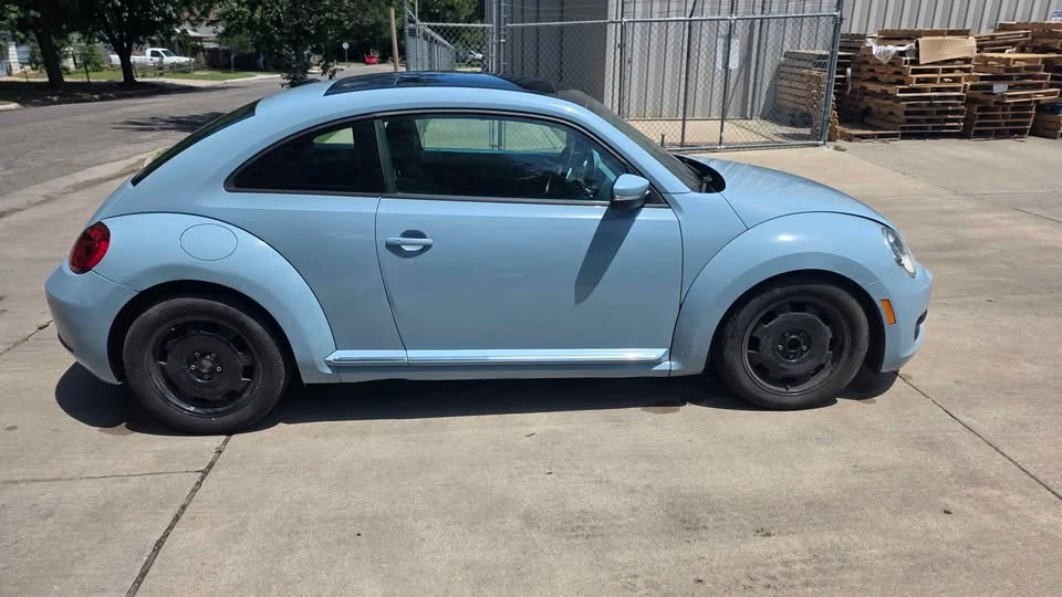 2013 Volkswagen A5 Beetle - Image 6 of 20