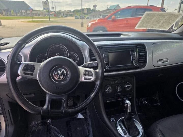 2013 Volkswagen A5 Beetle - Image 7 of 9