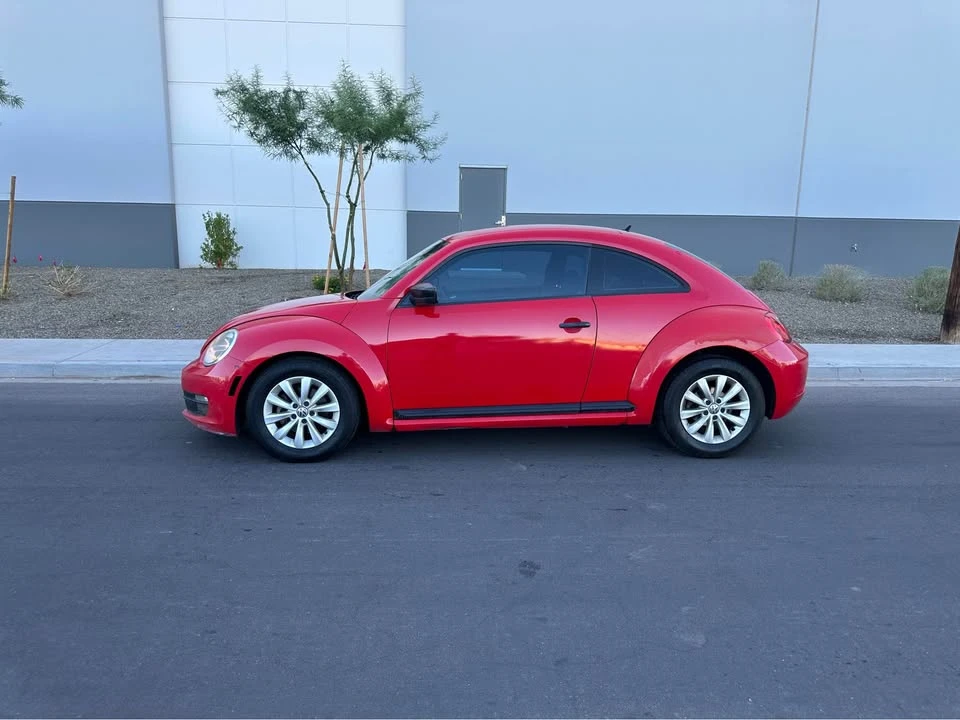 2013 Volkswagen A5 Beetle - Image 2 of 9
