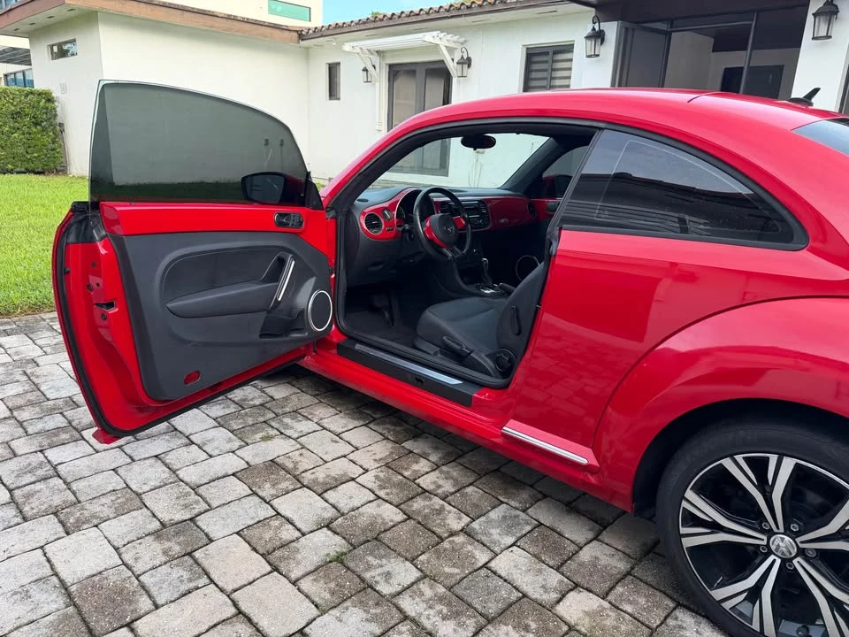 2013 Volkswagen A5 Beetle - Image 6 of 12