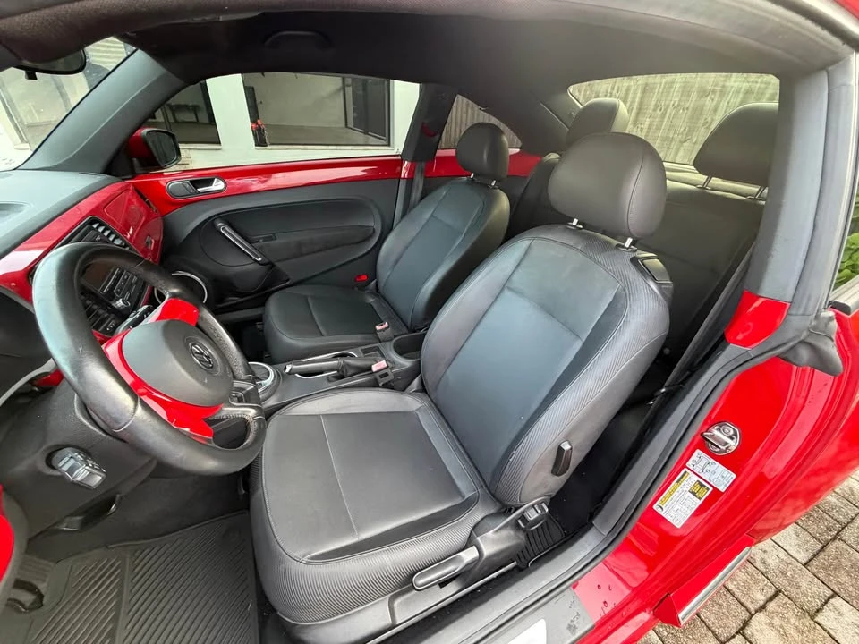 2013 Volkswagen A5 Beetle - Image 9 of 12