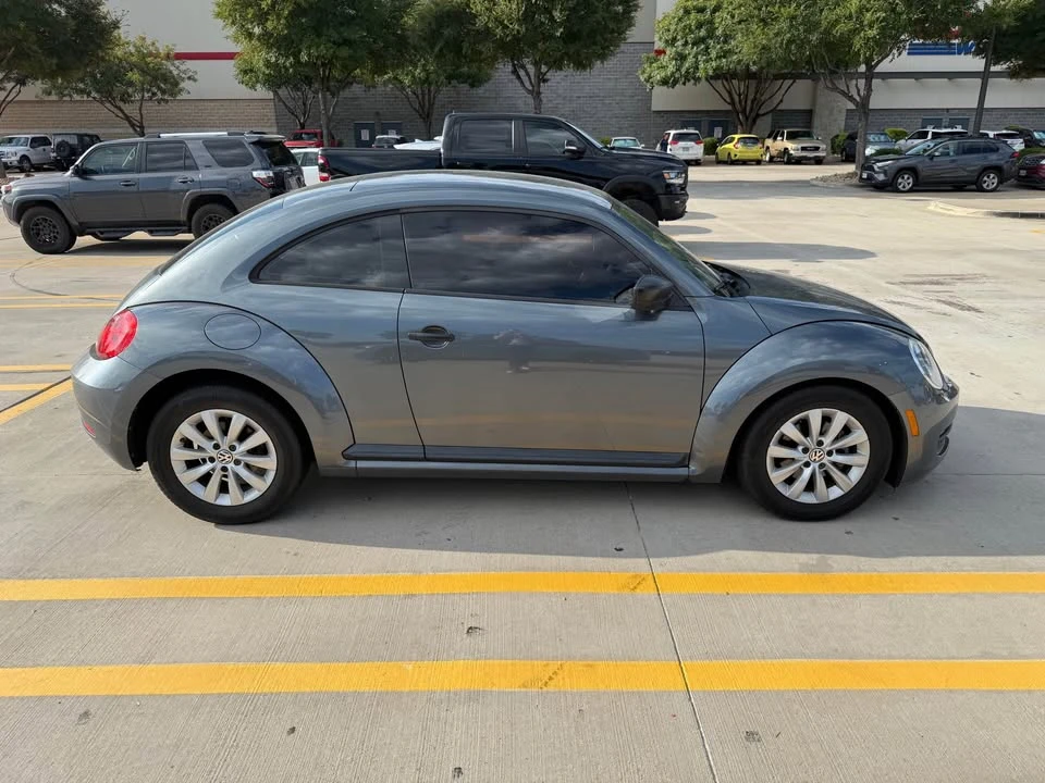2013 Volkswagen A5 Beetle - Image 3 of 9