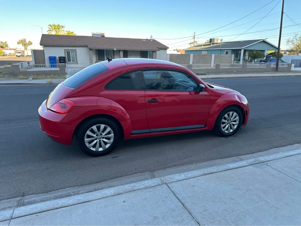2013 Volkswagen A5 Beetle - Image 6 of 9
