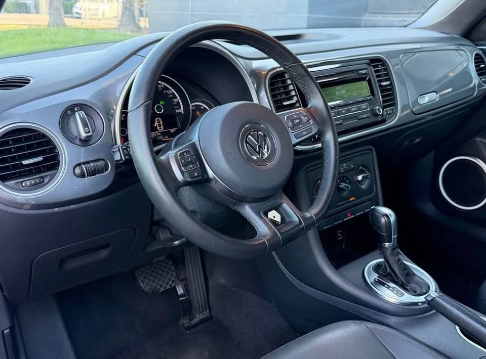 2013 Volkswagen A5 Beetle - Image 10 of 10