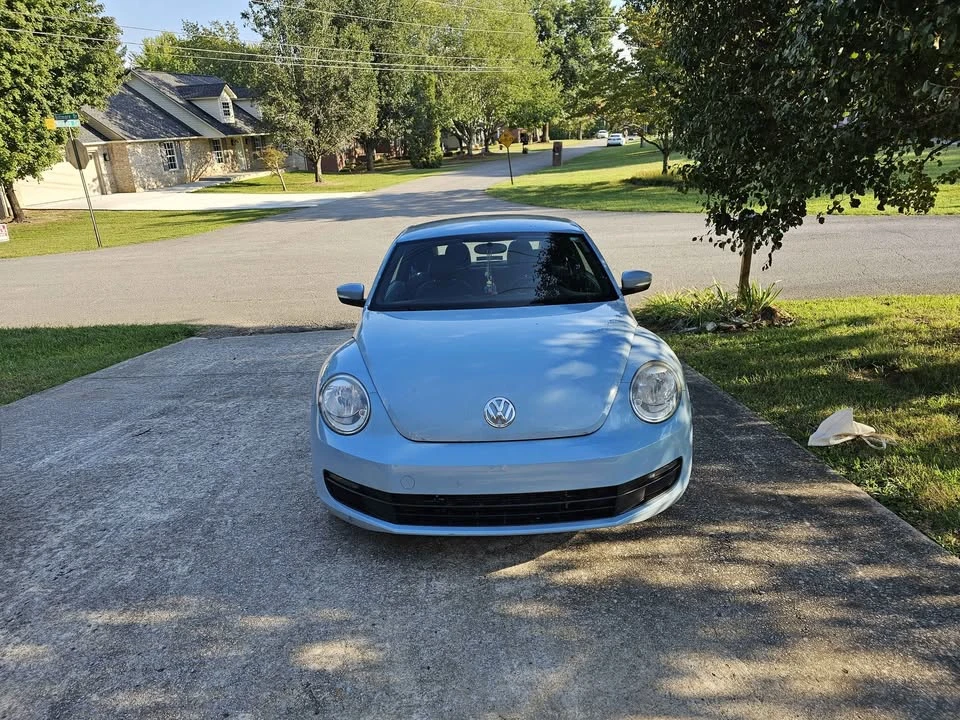 2013 Volkswagen A5 Beetle - Image 2 of 7