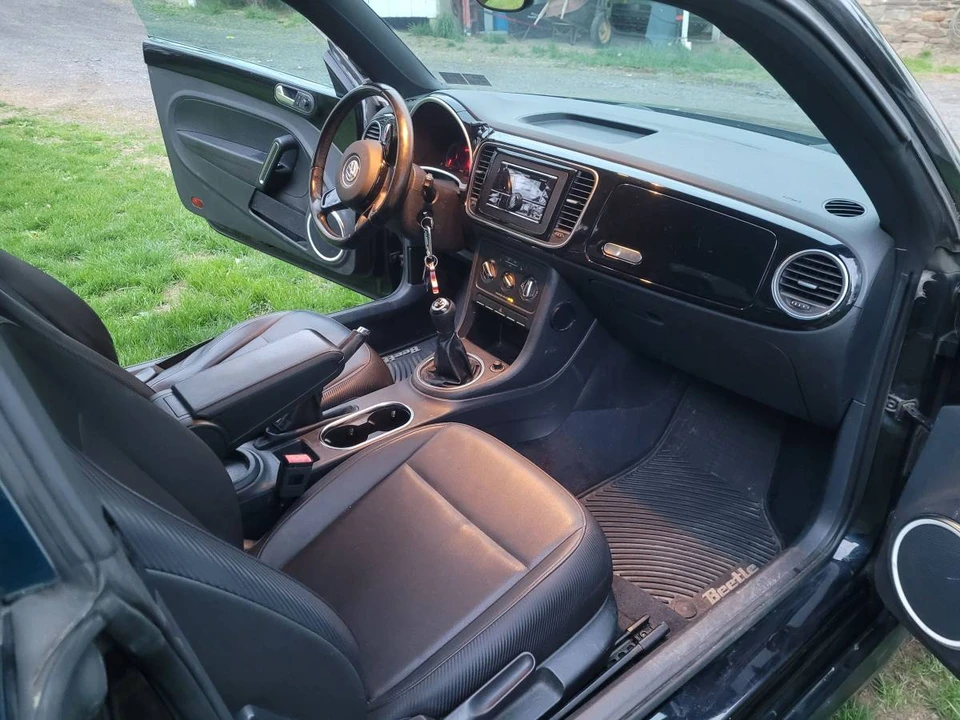 2013 Volkswagen A5 Beetle - Image 5 of 20