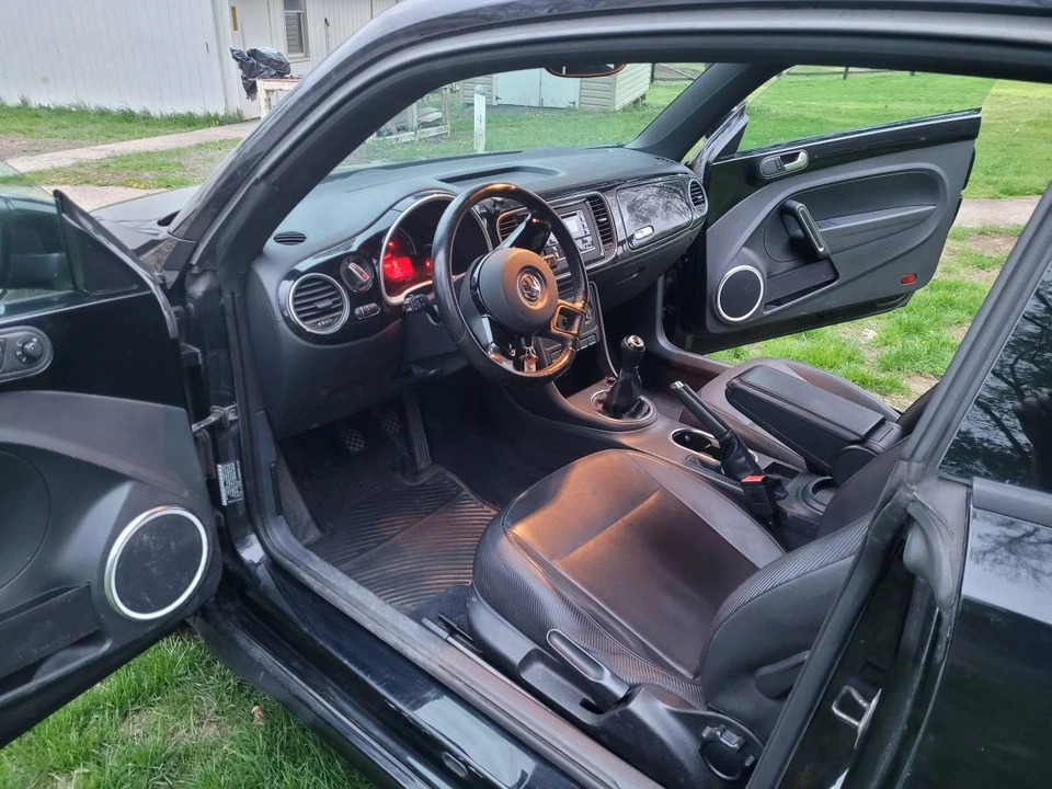 2013 Volkswagen A5 Beetle - Image 2 of 20