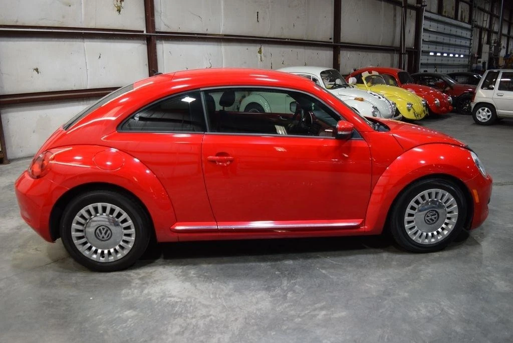 2013 Volkswagen A5 Beetle - Image 9 of 21