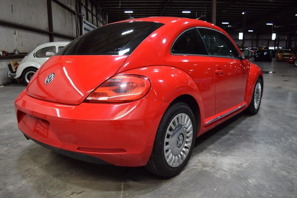 2013 Volkswagen A5 Beetle - Image 8 of 21