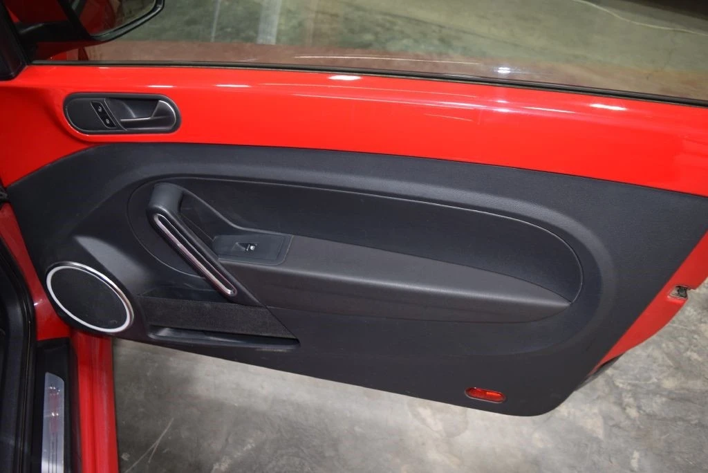 2013 Volkswagen A5 Beetle - Image 18 of 21