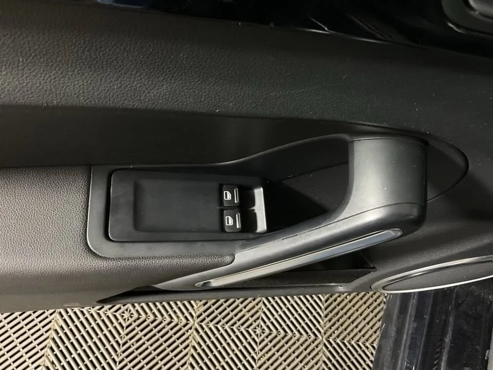 2013 Volkswagen A5 Beetle - Image 18 of 18