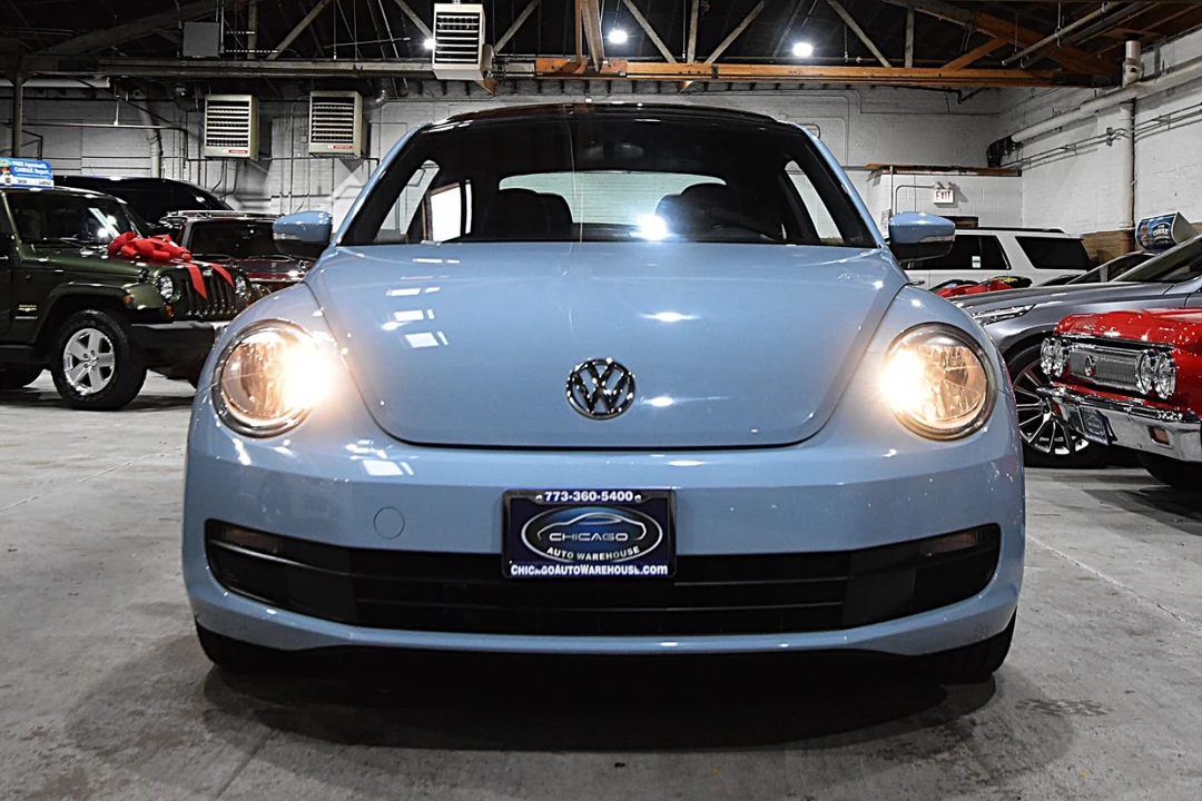2013 Volkswagen A5 Beetle - Image 2 of 12