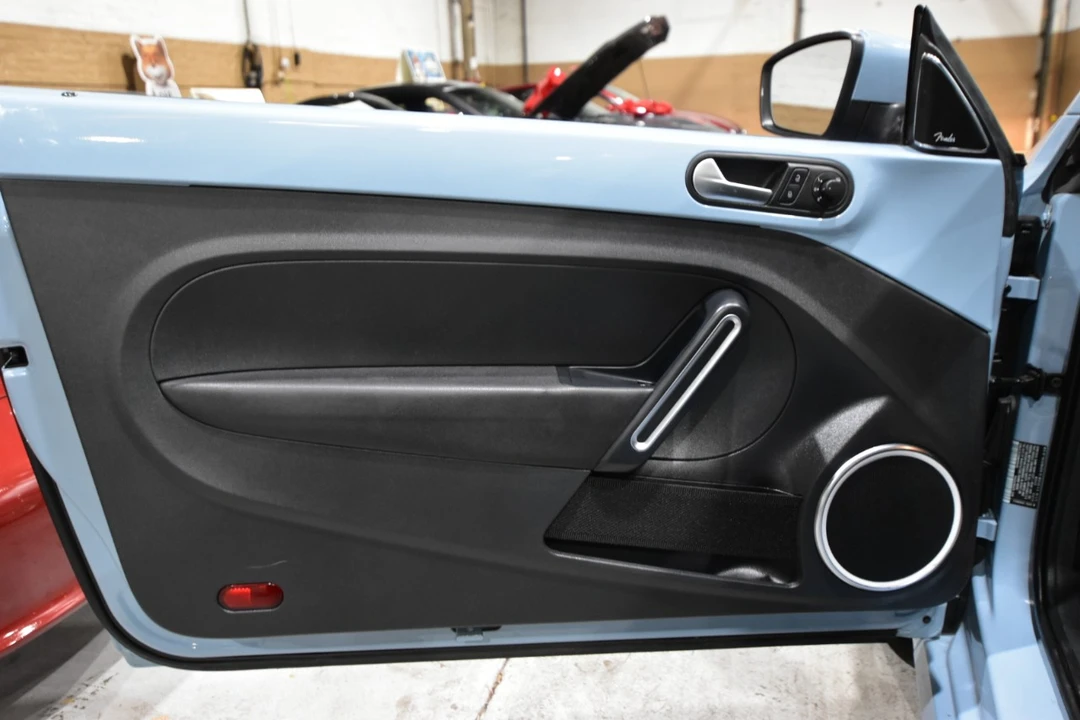 2013 Volkswagen A5 Beetle - Image 10 of 12