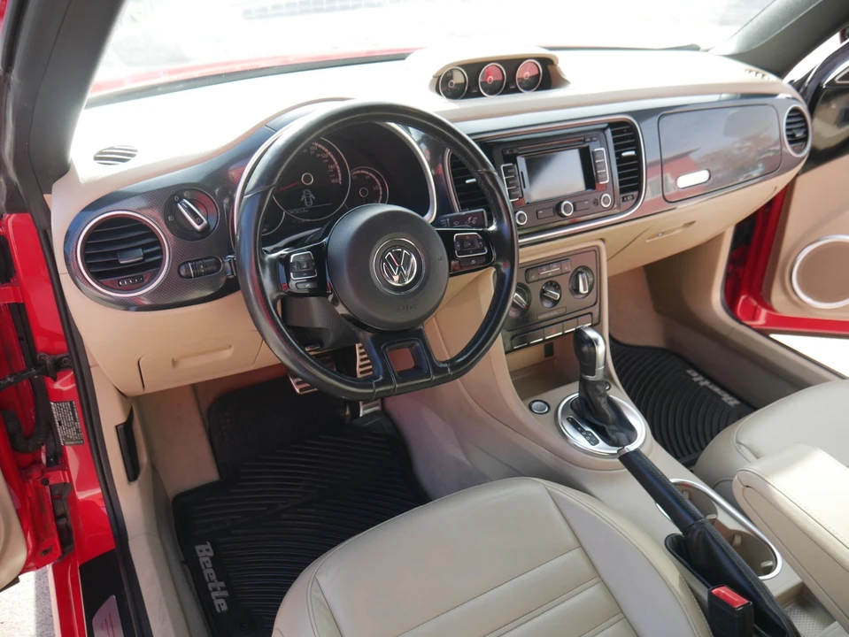 2013 Volkswagen A5 Beetle - Image 14 of 21